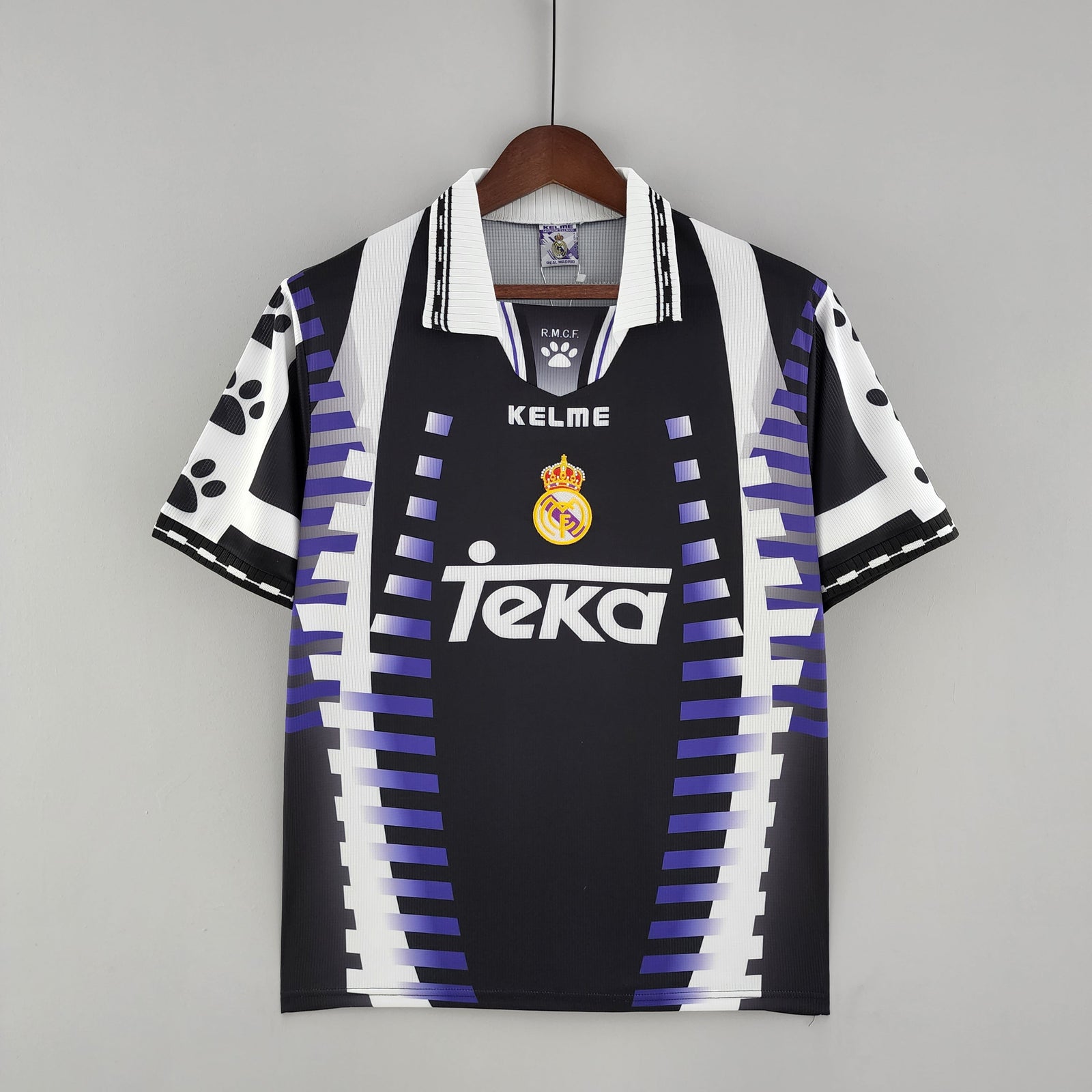 Jersey retro Real Madrid alternativa 1997